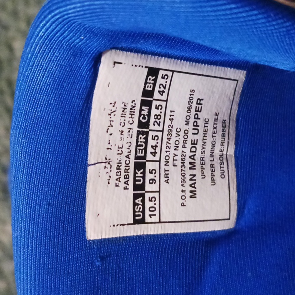 Men's Under Armour turf shoes Used - Picture 3 of 5